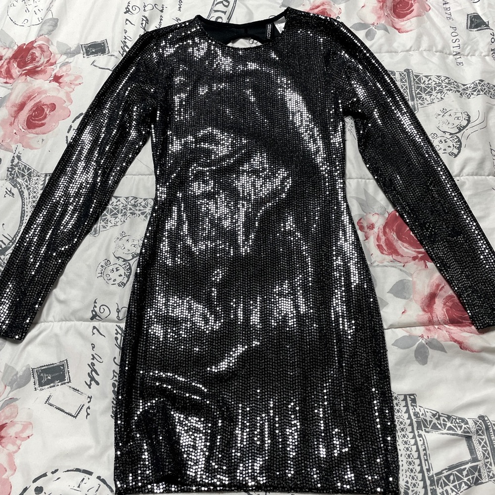 H&M Dress With Back out